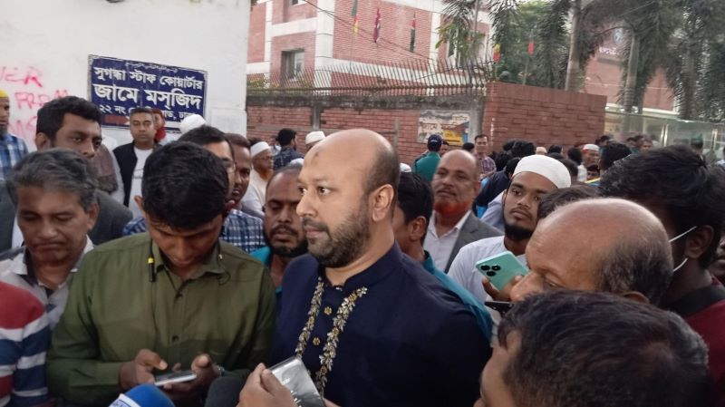 তিন ইস্যুতে রাজনৈতিক দলগুলো থেকে পরামর্শ নিলেন প্রধান উপদেষ্টা